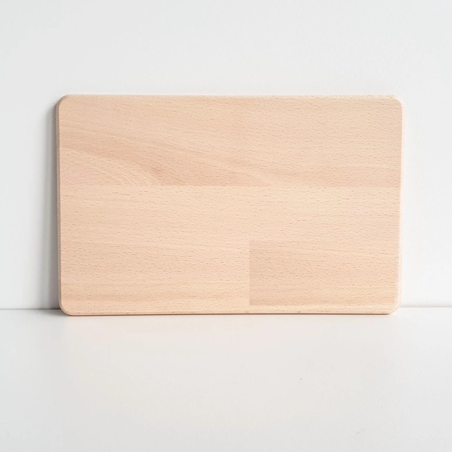 HOCHO Aurel beukenhouten ontbijtplank 220 x 140 x 10 mm, ruw onbehandeld, voor snijden, serveren en personaliseren