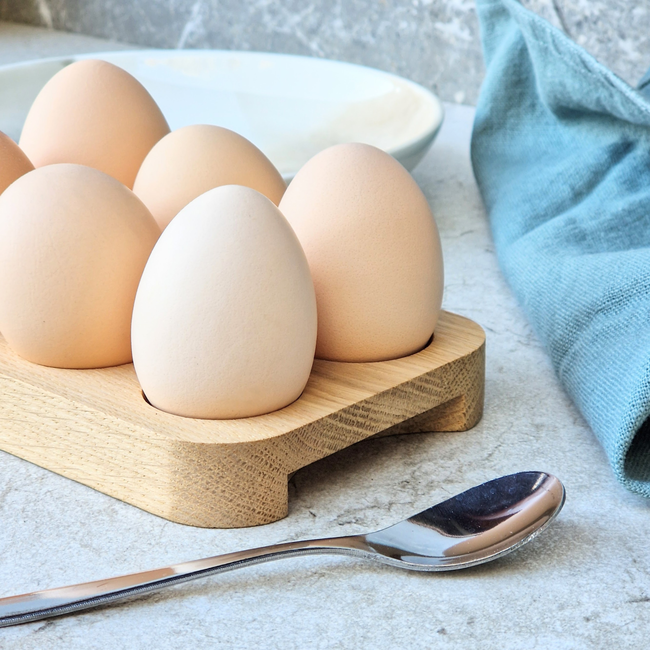 HOCHO Noire eierhouder van eikenhout 145 x 100 x 20 mm, hard wax, voor 6 eieren, mooi voor Pasen en decoratie