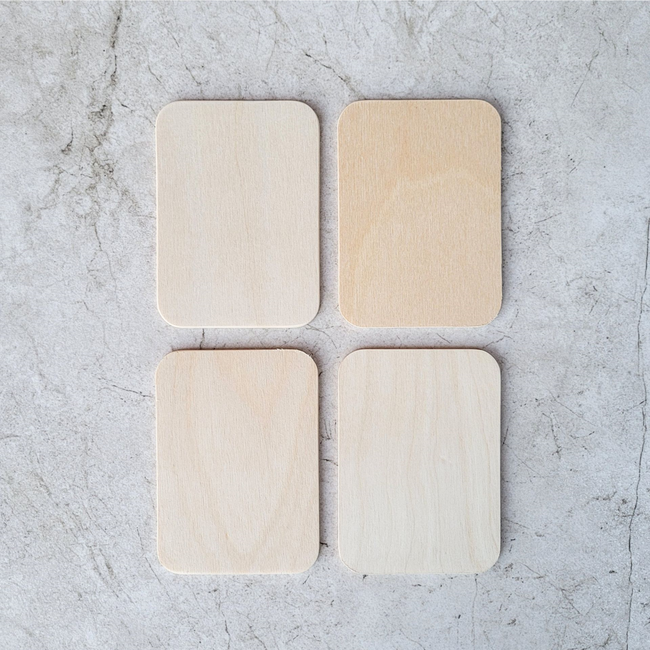 HOCHO Nacre Houten kaartje van berken multiplex 105 x 74 mm, 3 mm dik, met afgeronde hoeken