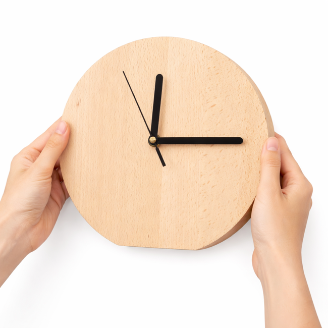 HOCHO Massief Beukenhouten Klok – 230x240x20 mm – Scandinavisch Design