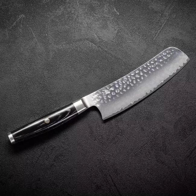 Yaxell Ketu Konata 14,5 cm – SG2 Stalen Kern – Tsuchime Finish – Pakkahout Handvat