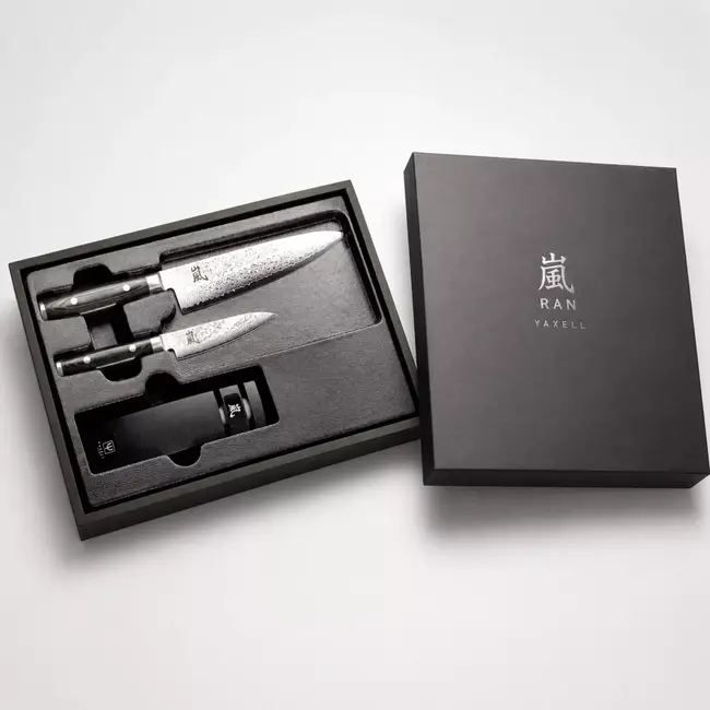 Yaxell Zen Geschenkset – 3-delig – Water Slijper met Koksmes 20 cm en Universeelmes 12 cm – 37 Lagen Damaststaal – Canvas-Micarta Heft