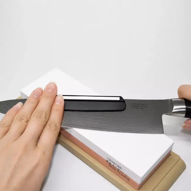 Yaxell 1000/3000 Wetsteen / Combinatiesteen / Slijpsteen – Dubbele Korrelgrofte – Inclusief Angle-Keeper en Nivelleringsteen – Voor Precisie Slijpen en Fijn Polijsten van Japanse Messen