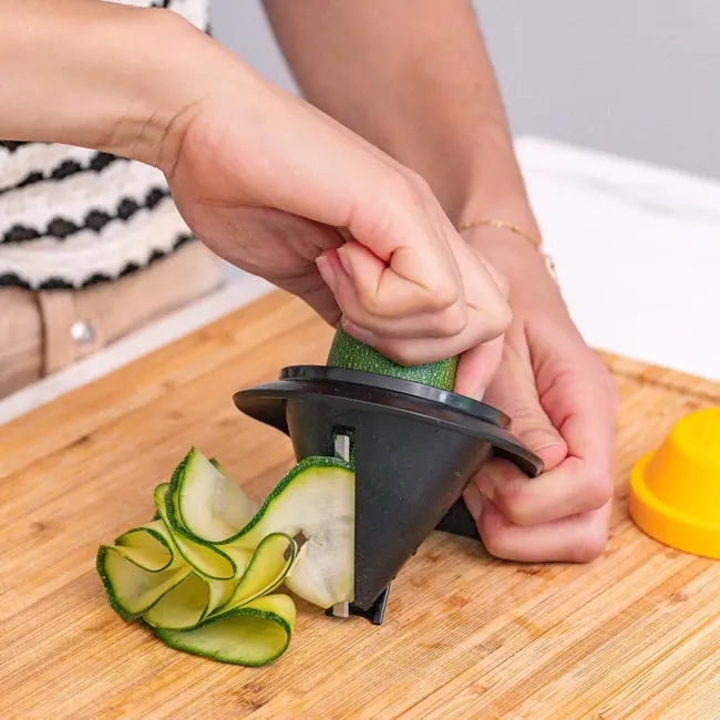 Triangle Spiraalsnijder Essential – Chefkwaliteit Groentespiralen – Compact en Veilig