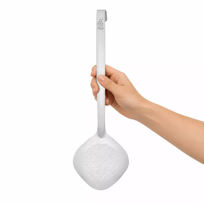 Triangle Schuimspaan met Fijne Maas – RVS – 36 cm – Vaatwasserbestendig