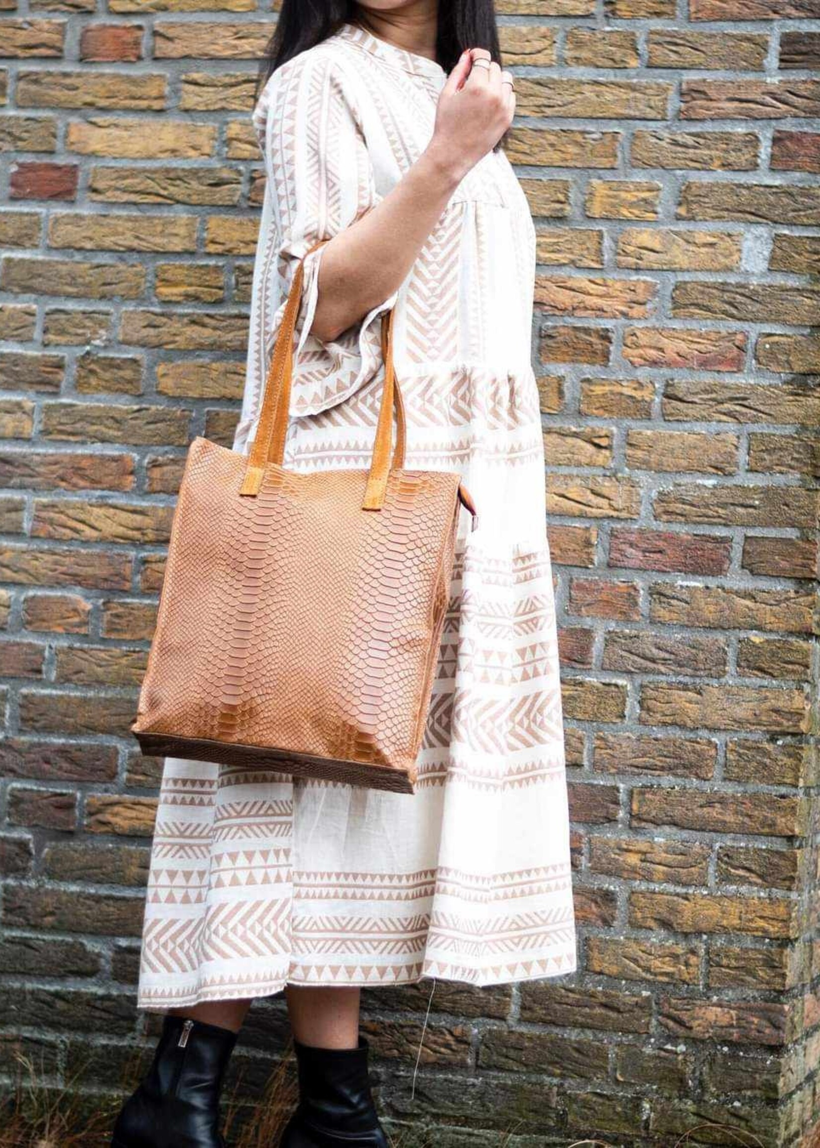 Suède met Lederen Kroko Shopper | Maud | Camel
