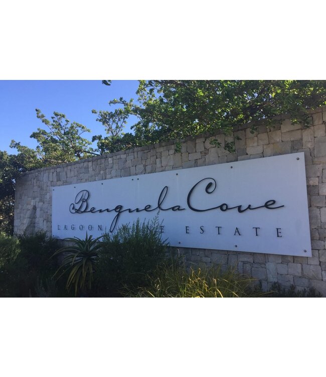 Benguela Cove Lighthouse Dry Rose