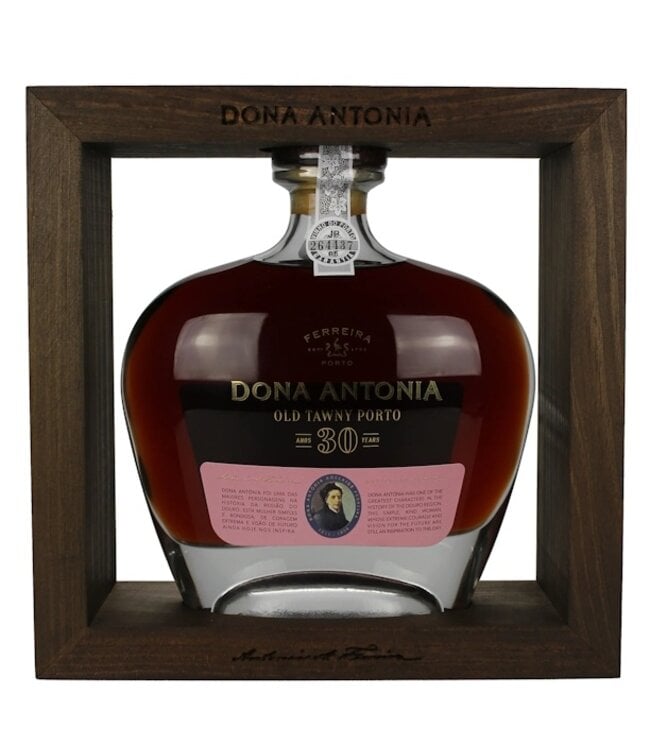 Ferreira Dona Antonia 30 Years Old Tawny Port  750ml + Karaf