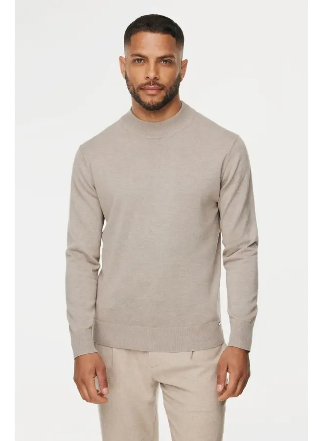 Gentiluomo pullover met turtle neck beige
