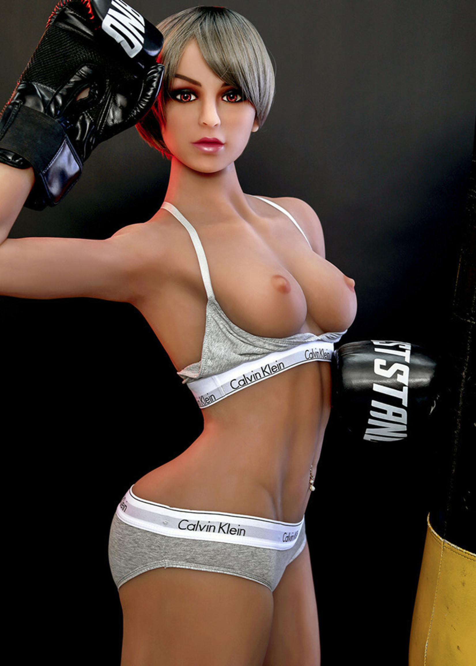 Dolls - Exclusive - Line  ELEKTRISCHE BEWEGLICHE KÖRPER PUPPE AILEEN : 164 CM