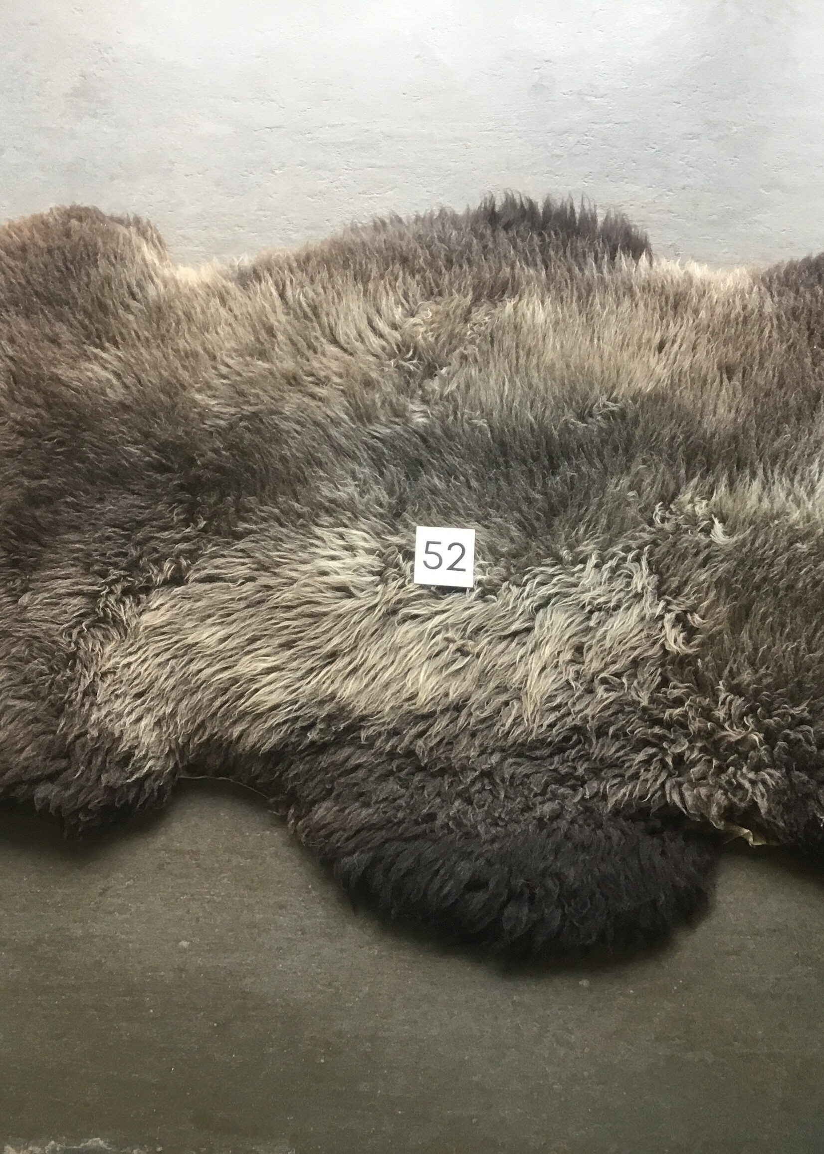 Schapenvacht xxl en xxxl  bruin en grijs