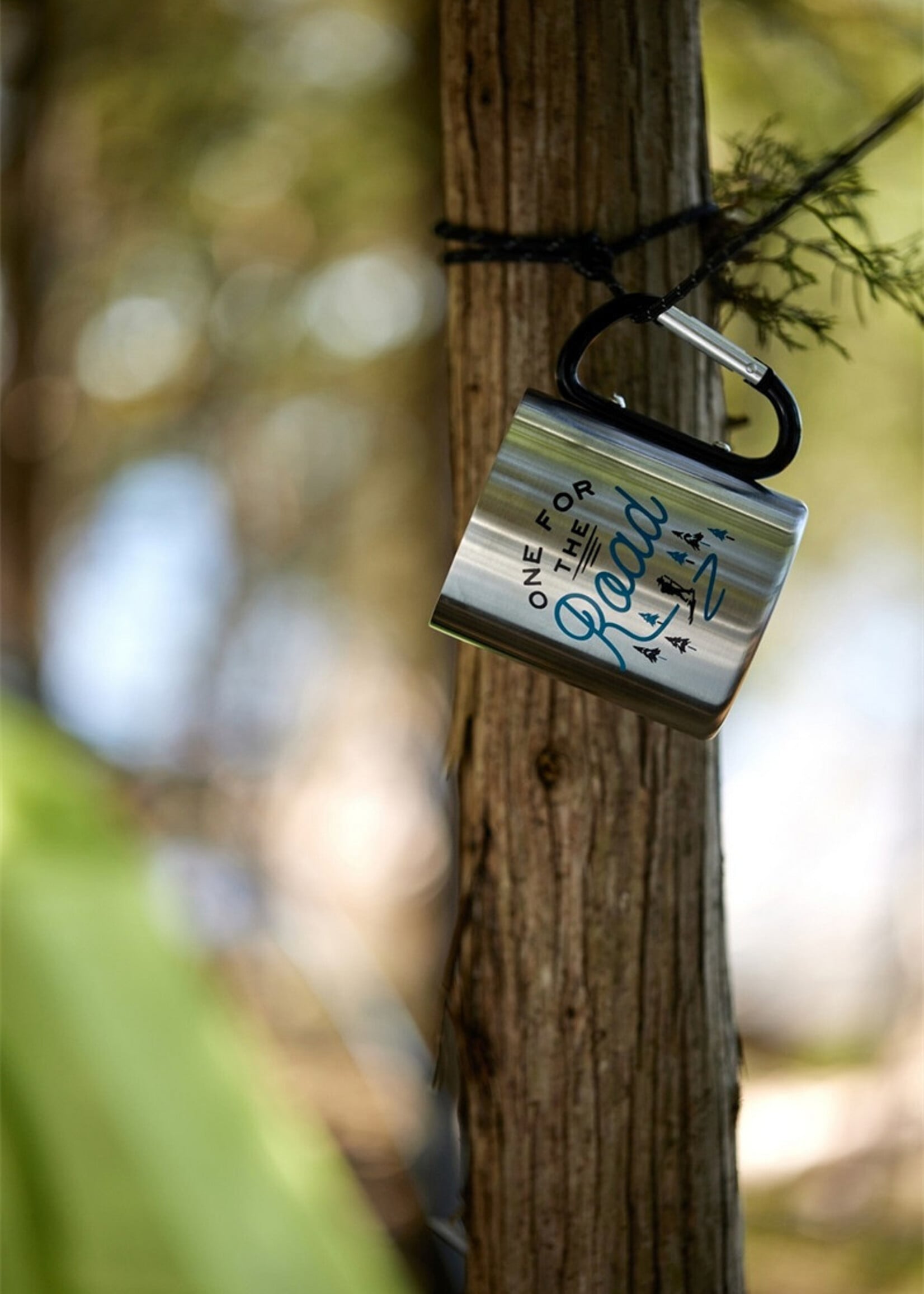 GENTLEMEN'S HARDWARE Dubbelwandige mok met carabiner