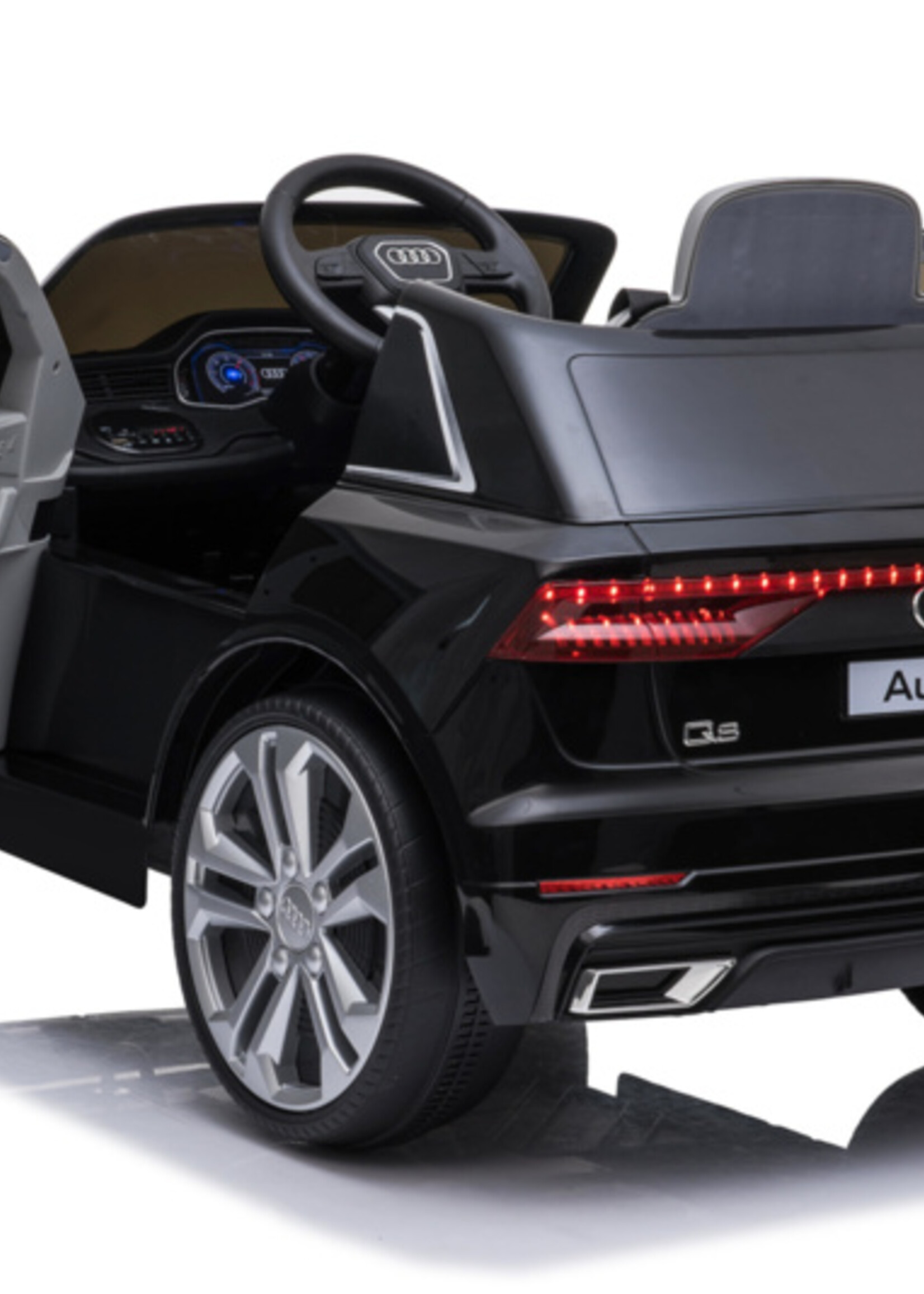Audi Q8 Quattro zwarte elektrische Kinderauto