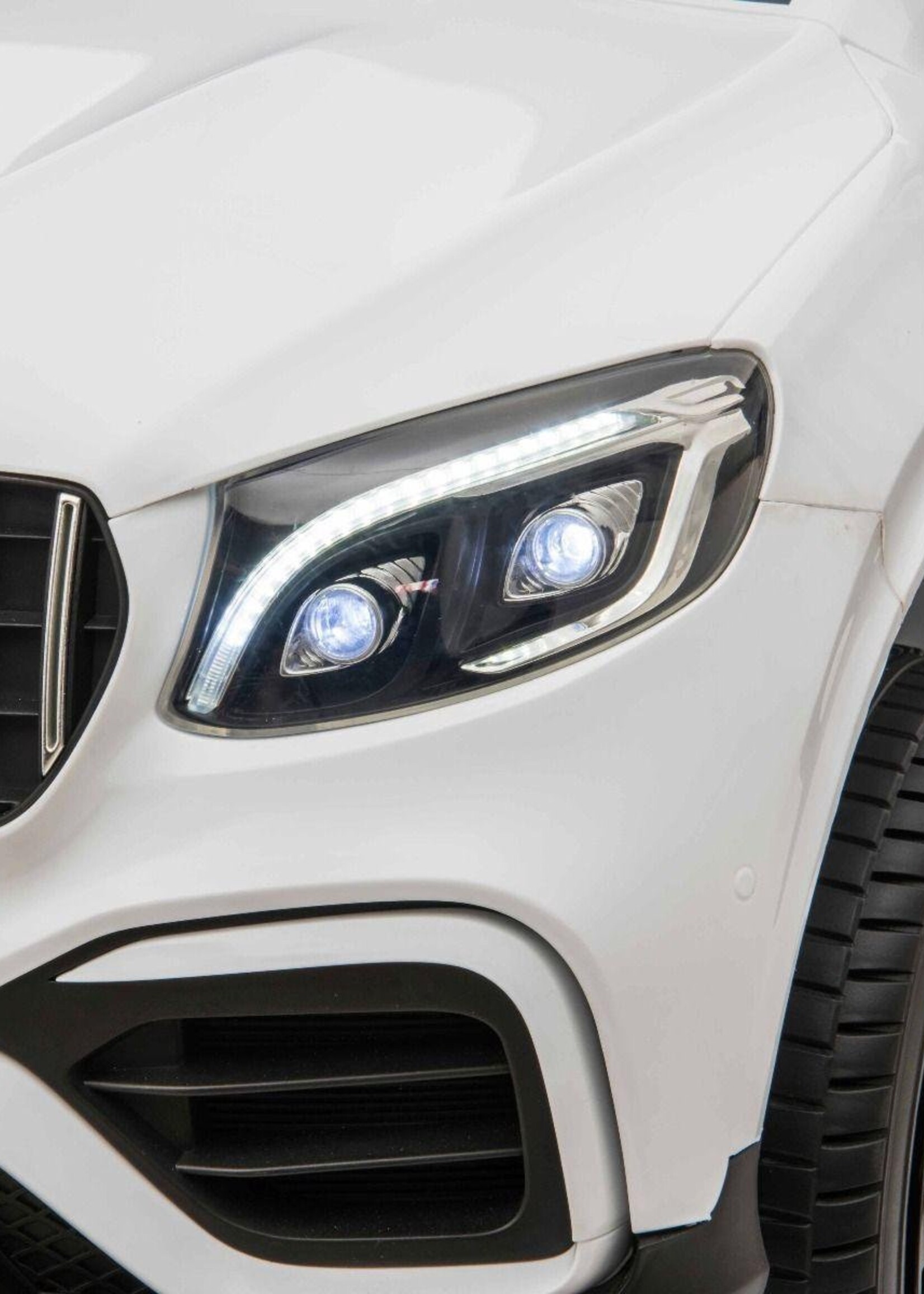 Mercedes GLC63s witte  2-zits elektrische Kinderauto