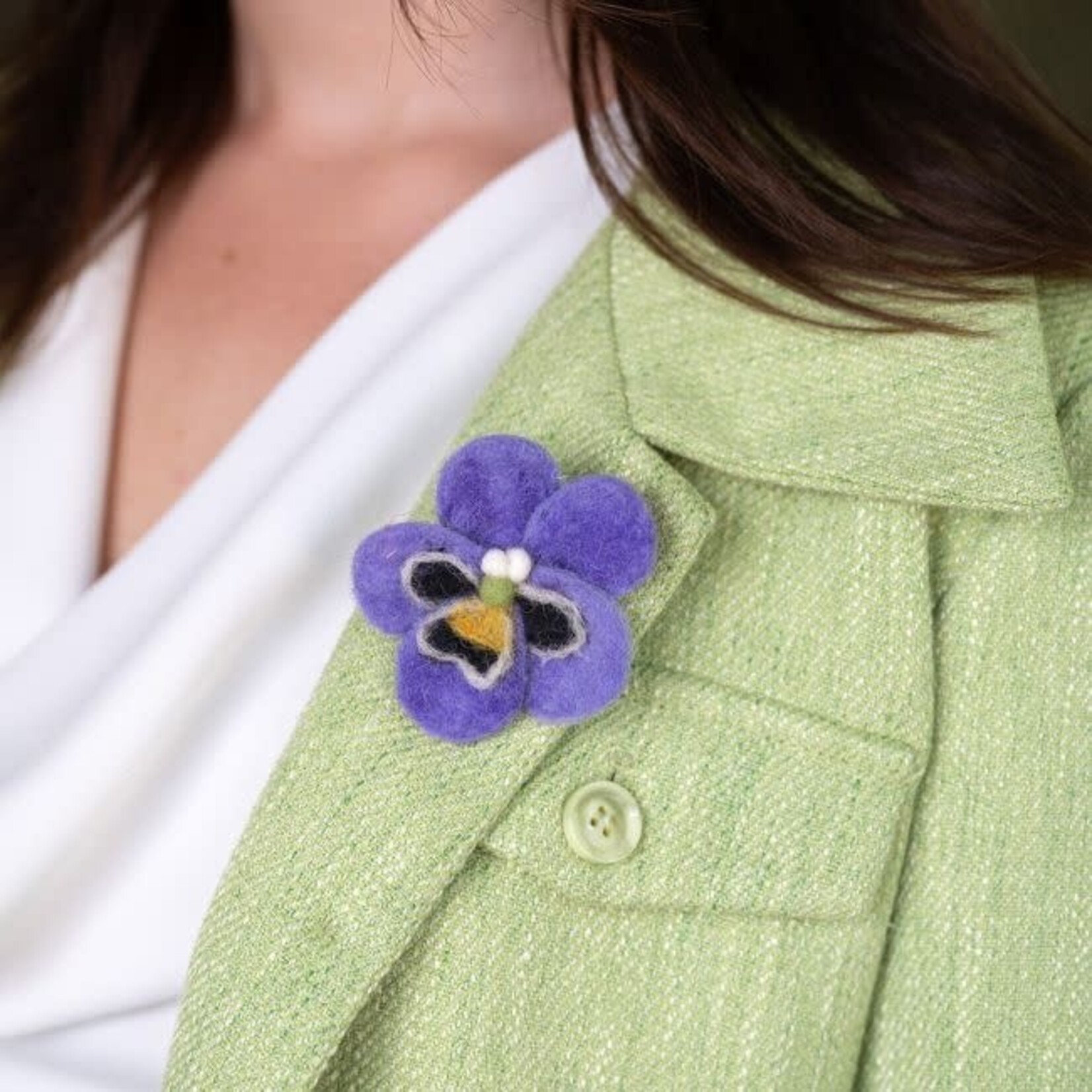 Sjaal met Verhaal Broche Viooltje assorti