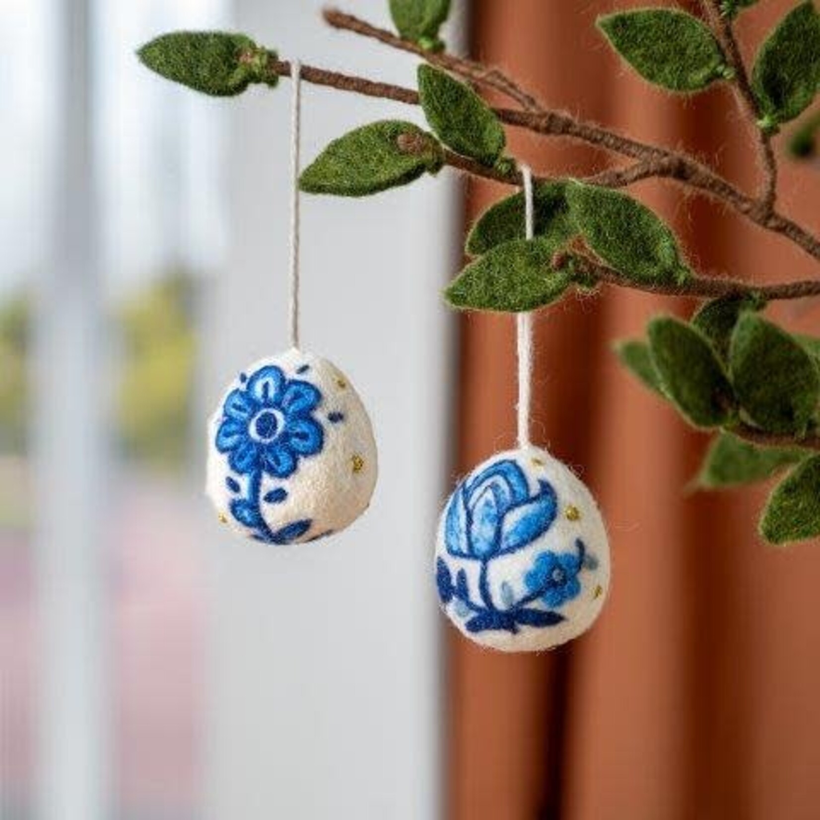 Sjaal met Verhaal Hanger Ei Delfts Blauw