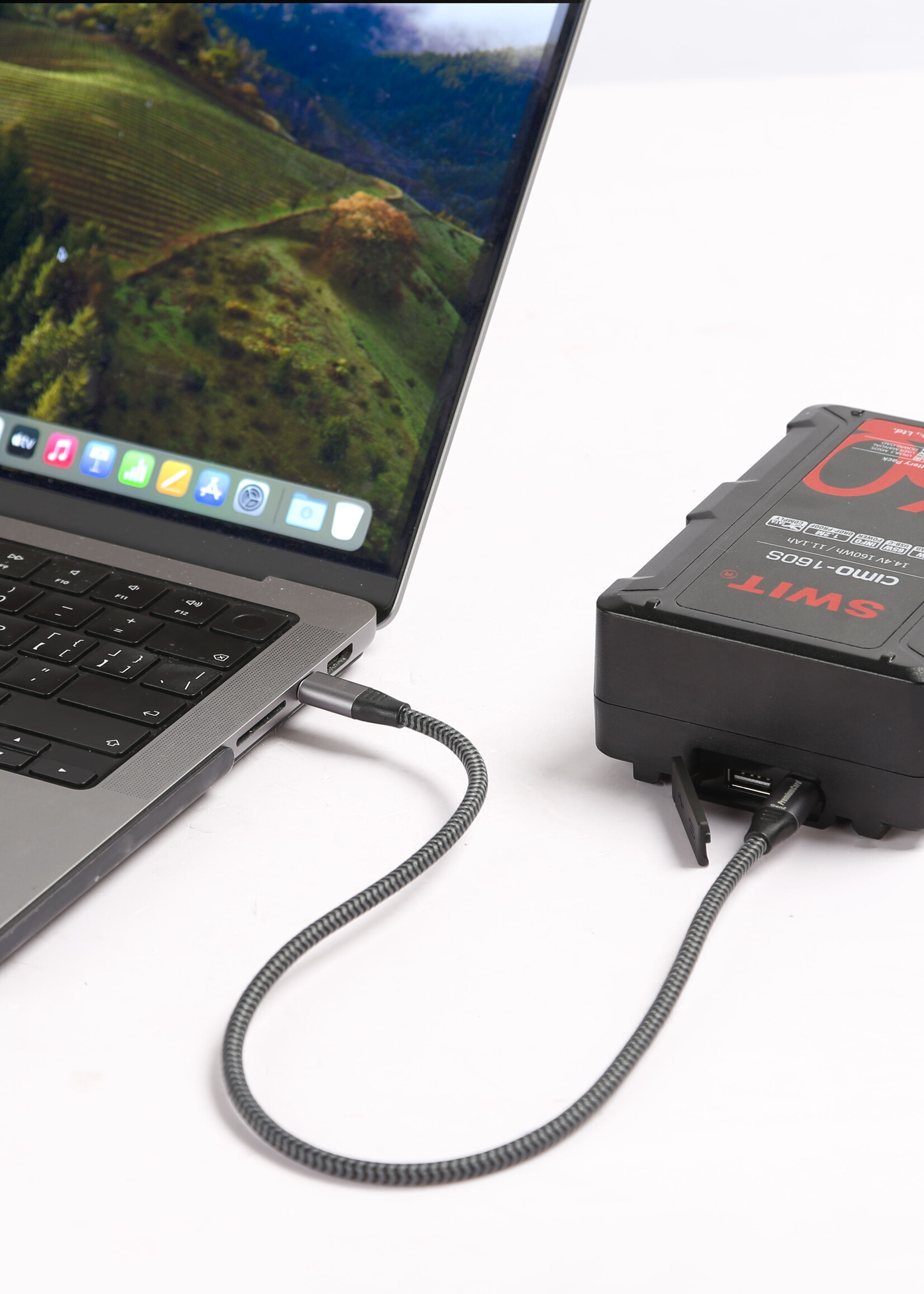 Swit CIMO-160S | 160Wh 200W High Load V-Mount Battery with USB-C