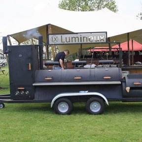Barbecue smoker foodtruck - Classic menu