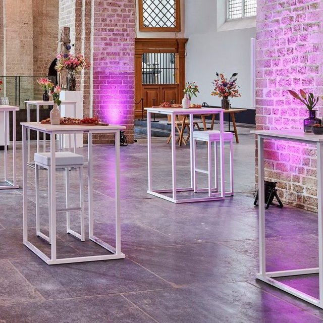 Kubo statafel 70x70cm - Wit