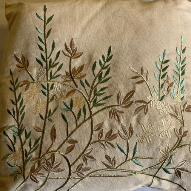 Sierkussen 45x45cm takjes - Ecru