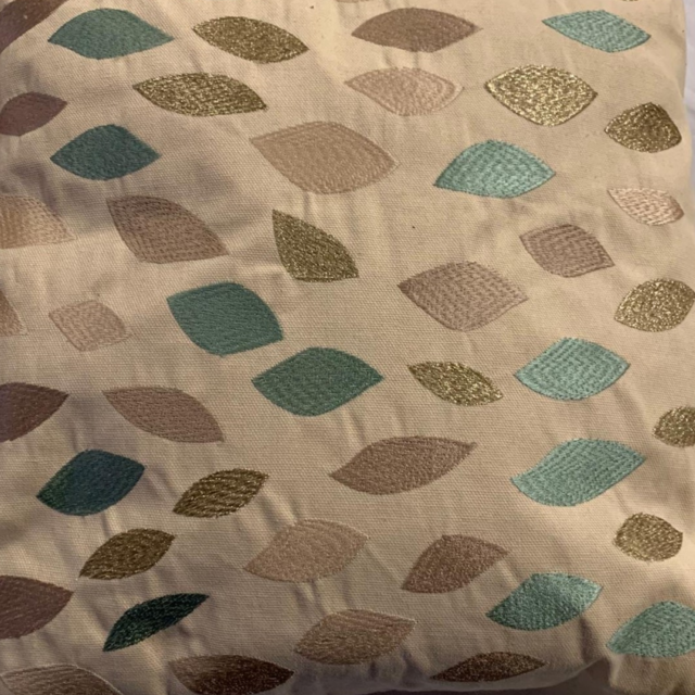 Sierkussen 45x45cm blaadjes - Ecru blauw