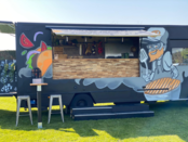 Big Benz foodtruck - Surinaamse streetfoodmenu Big Benz foodtruck - Surinaamse streetfoodmenu