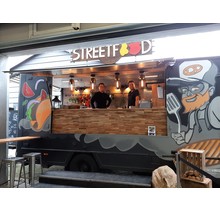 LX Big Benz foodtruck - streetfoodmenu op maat