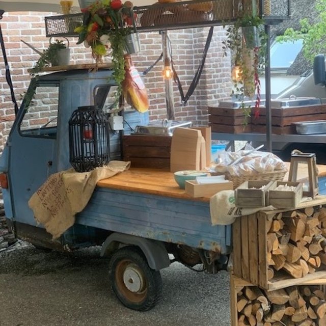 Italian piaggio foodtruck - pasta menu Italian piaggio foodtruck - pasta menu