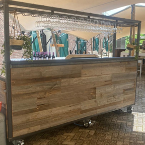 Bar industrieel - Staal barn wood