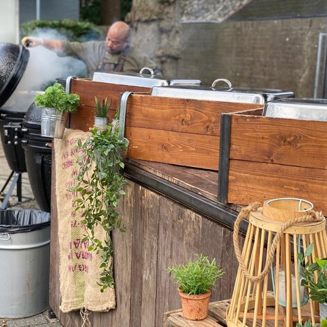 Kies de perfecte barbecue voor jouw evenement: houtskool of gasbarbecue