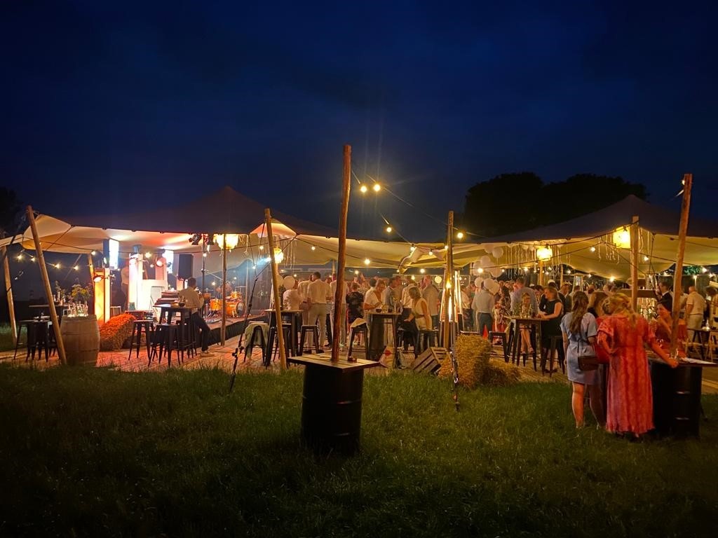 Alles wat je nodig hebt voor een compleet ingerichte feesttent