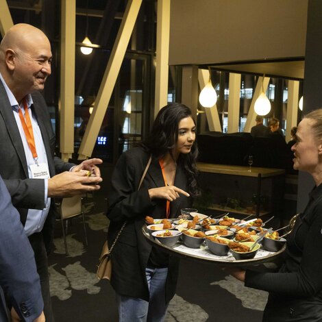 Walking dinner of buffet? Zo kies je de juiste cateringstijl