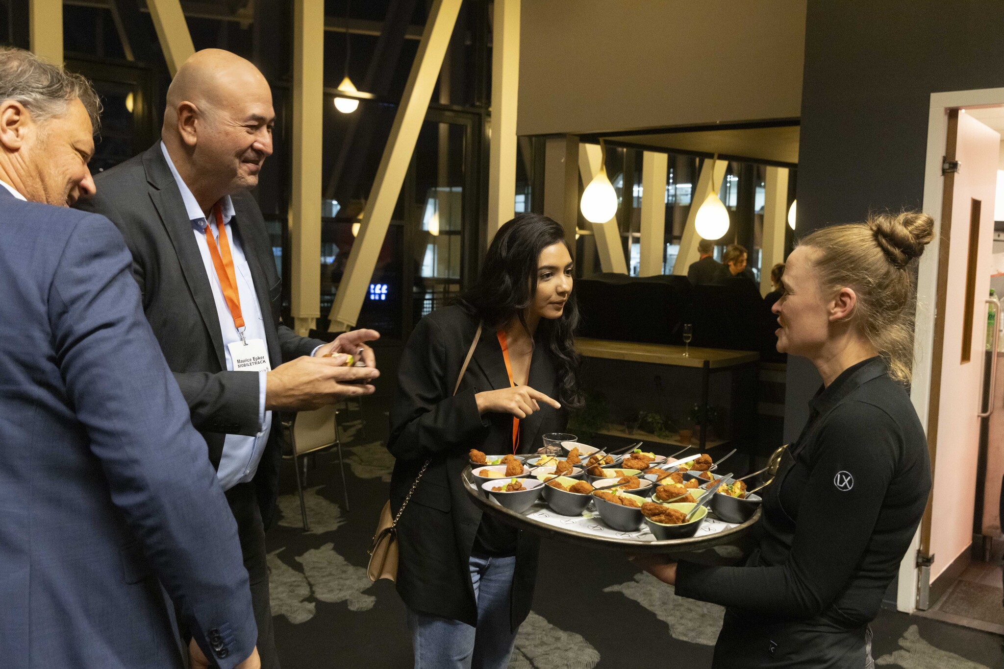 Walking dinner en hapjes verzorgd voor een zakelijk event