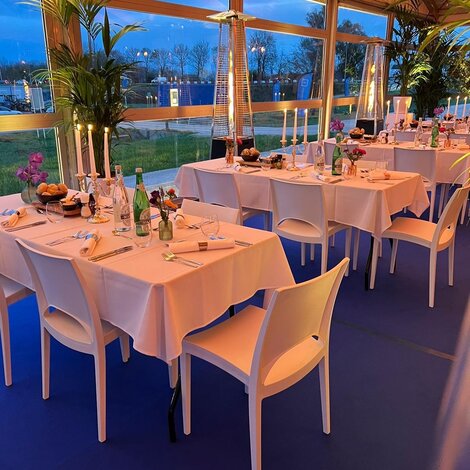 Van servies tot meubilair: Alles wat je nodig hebt in één bestelling