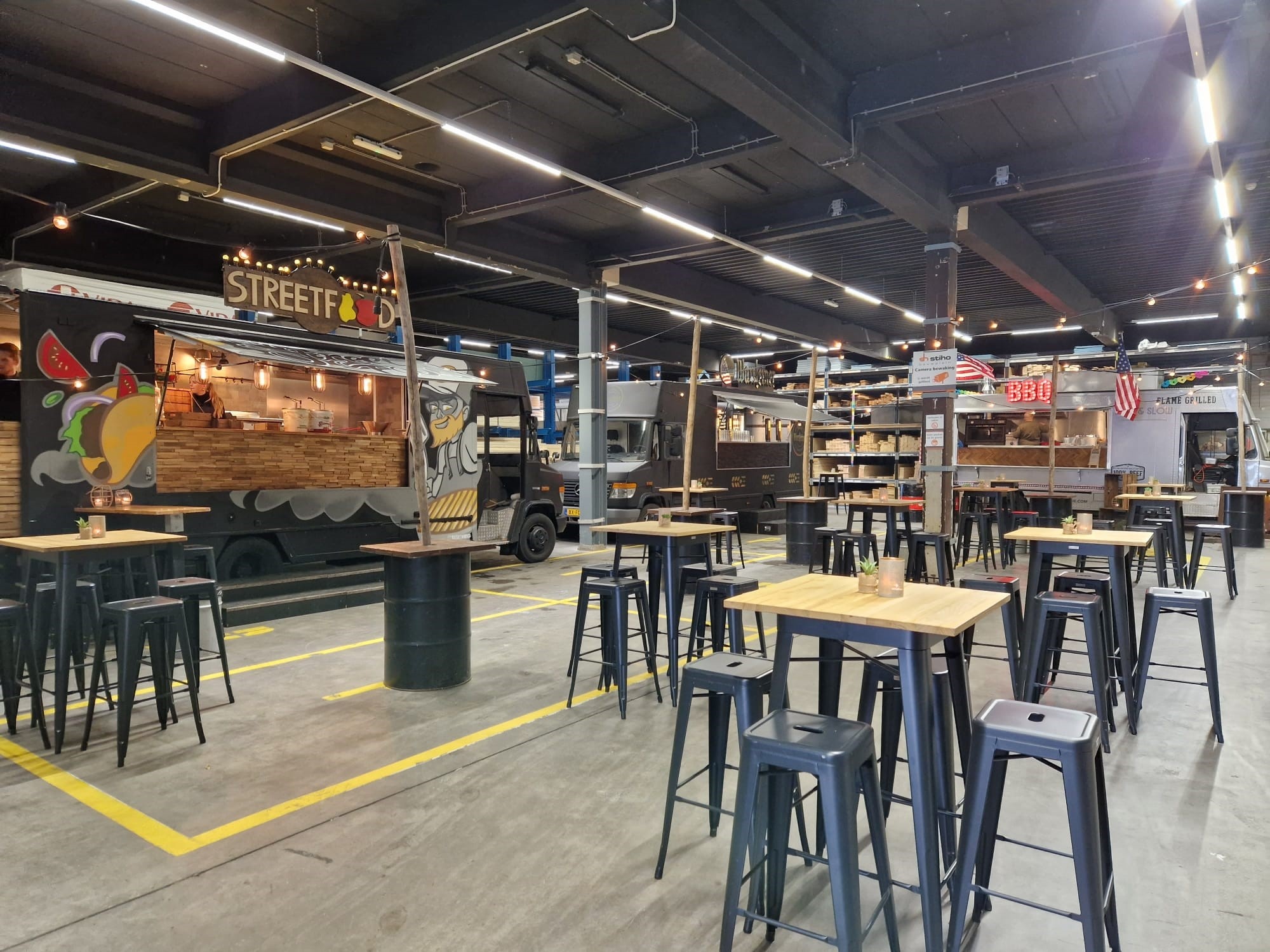 Van lege loods tot luxe lounge: een transformatie met de LX-collectie