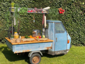 Italian piaggio foodtruck - pinsa menu