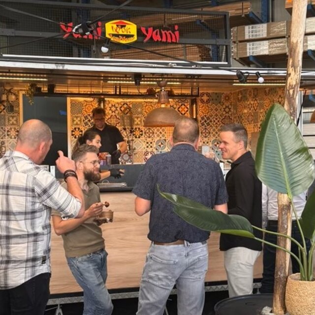 Asian rollende keuken foodtruck - Thaise streetfoodmenu