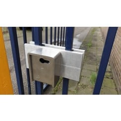 Zaunanker für DR141006602 (zur Montage an Zaunpfosten) HINWEIS: Nur Platten und Schrauben