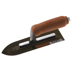 NELA, I-D Spaan 210x60/53mm Trapezium, Spitse neus, Kurkgreep, 0,6mm