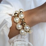Pearl one dot gold coloured Pearl one dot gold coloured