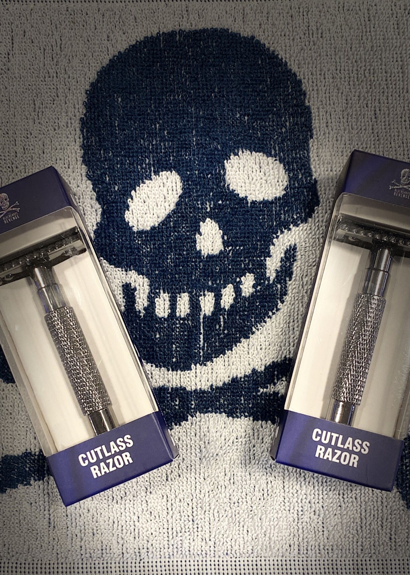 Blue Beard Revenge BBR Cutlass Double Edge Razor