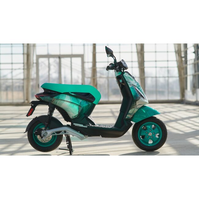 Piaggio 1 Active PMP Feng Chen Wang