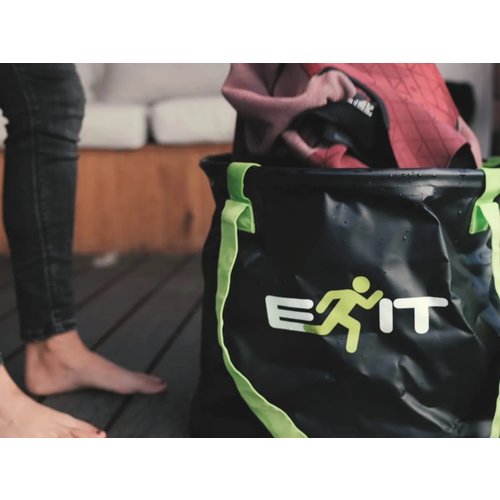 EXIT watersports BUX Wetsuit Change Bucket