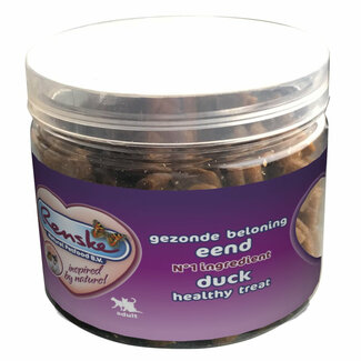 Renske Cat reward hearts duck