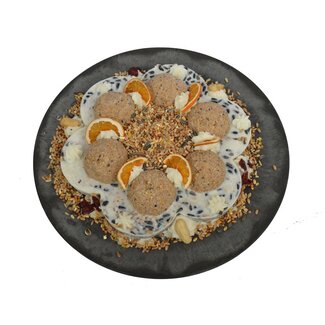 Tweetfeed Bird pie + tit balls 1st