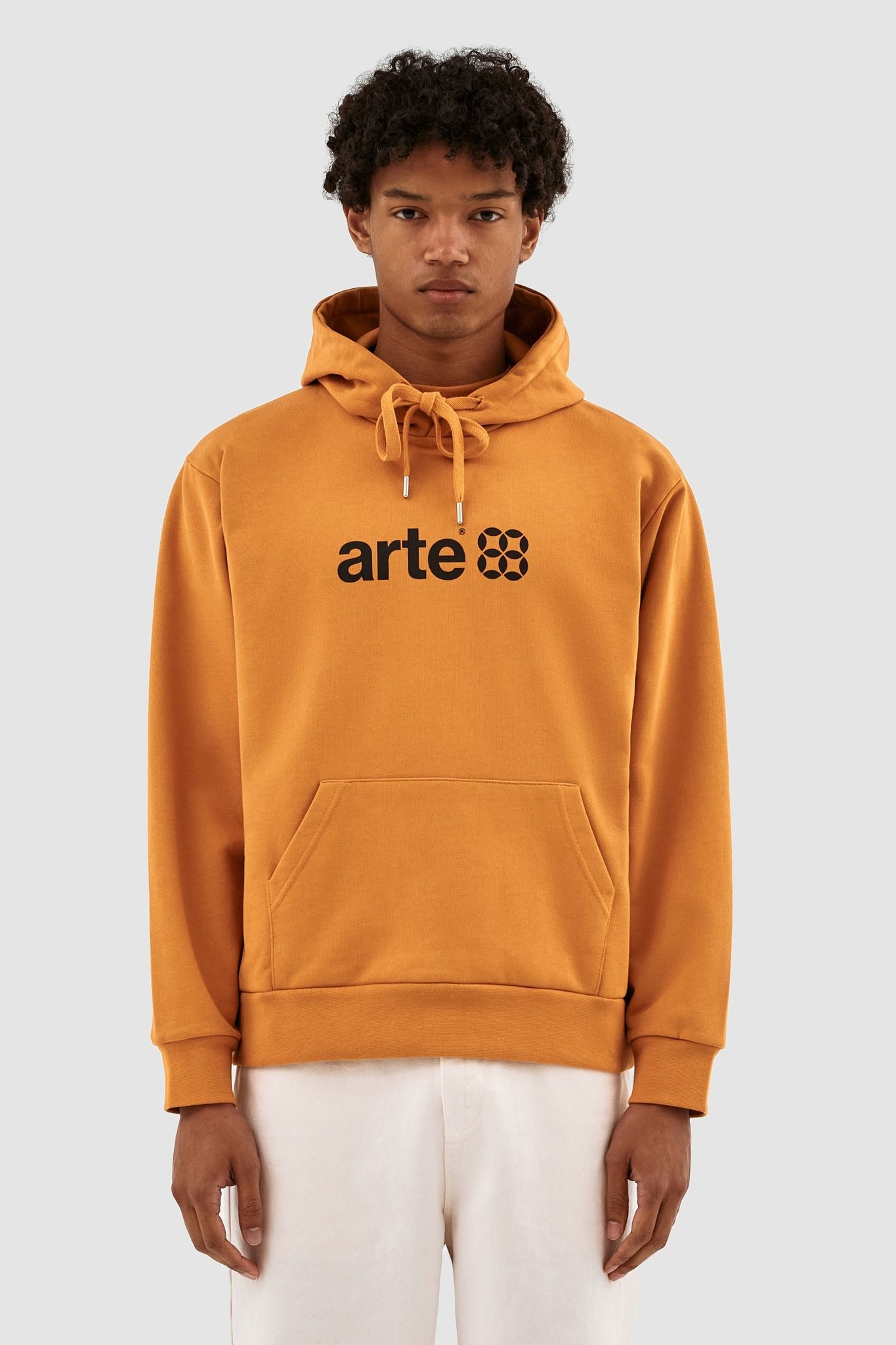 arte hoodie