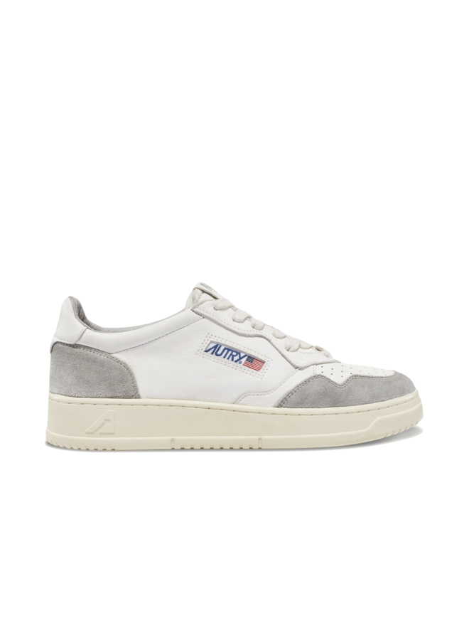 Medalist Low Man Goat Suede – White / Grey