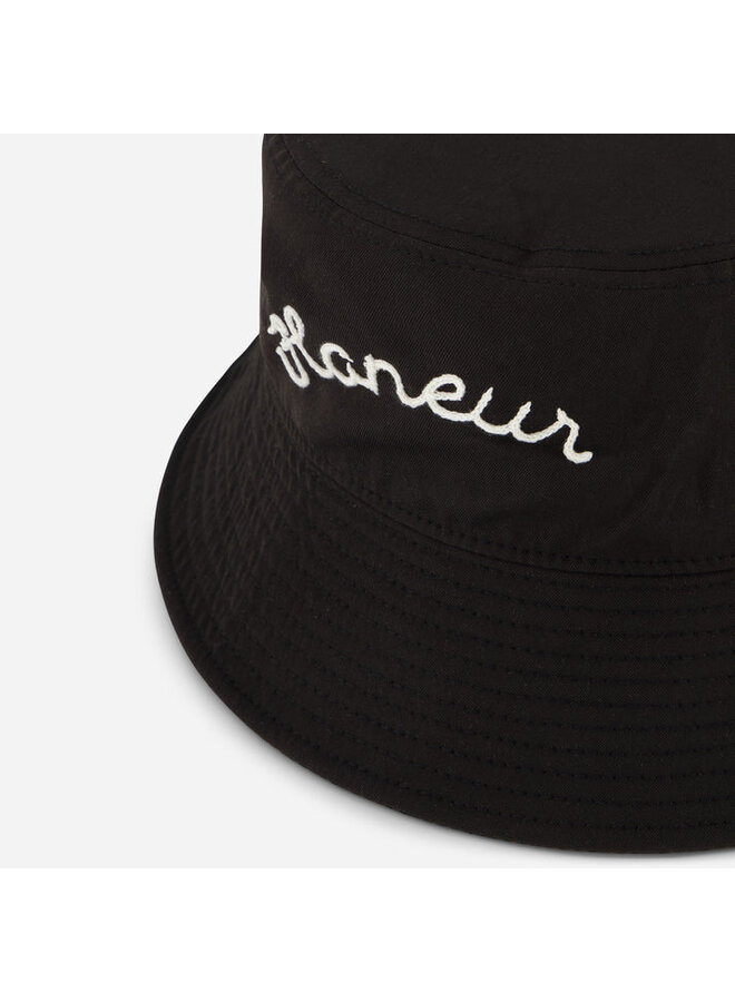 Signature Bucket Hat – black