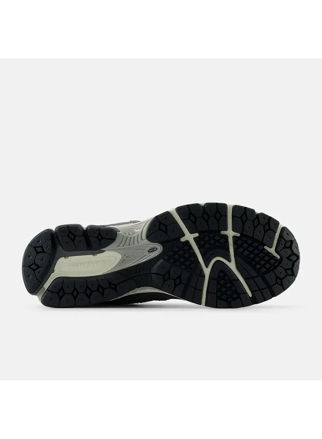 M2002RFL - Monochrome Suede