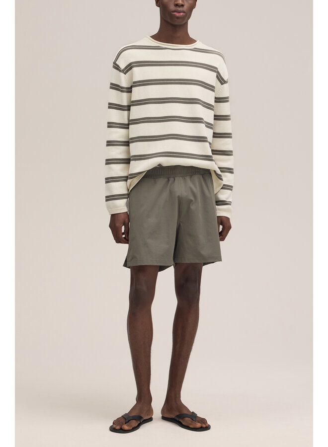 Holiday Shorts 10039 - Capers